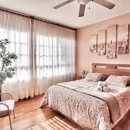 Apartamento Con Wifi En Casco Historico Betanzos Exterior photo