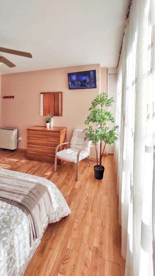 Apartamento Con Wifi En Casco Historico Betanzos Exterior photo