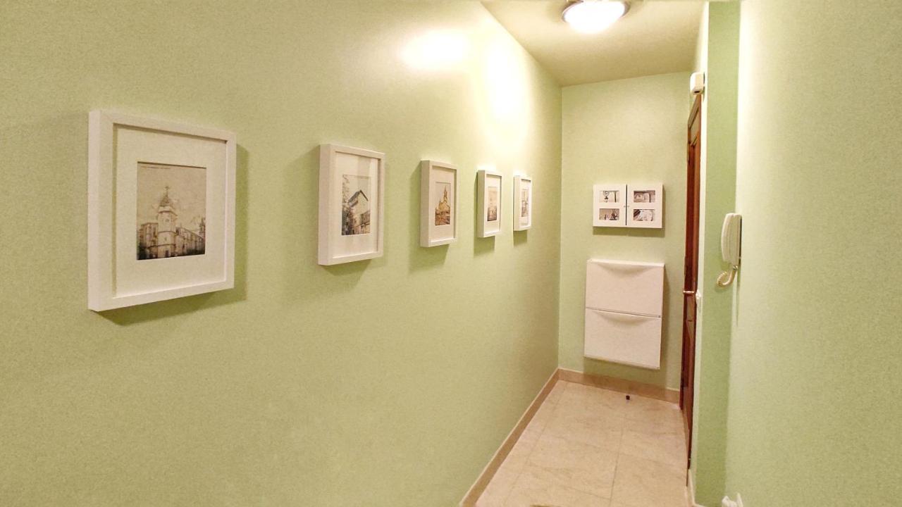 Apartamento Con Wifi En Casco Historico Betanzos Exterior photo
